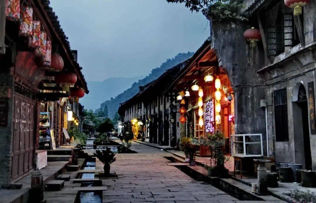 奇形怪状